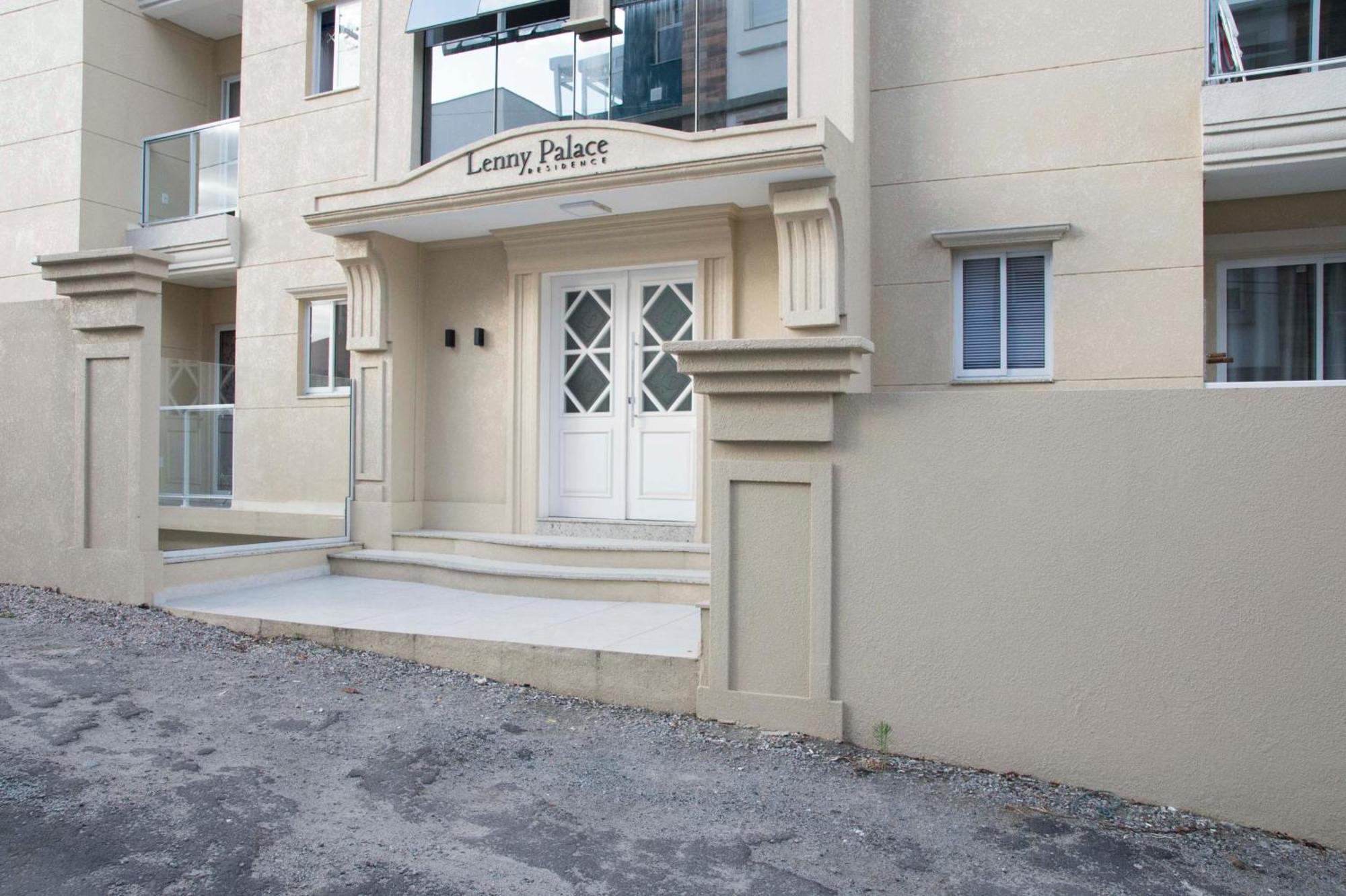 Apartamento Apto A 120m Da Dos Ingleses Ing9103